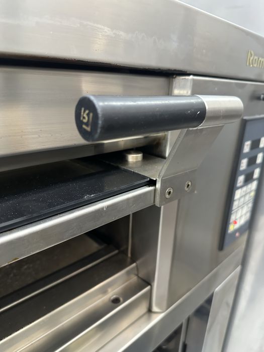 Forno de pizza Ramalhos com estante