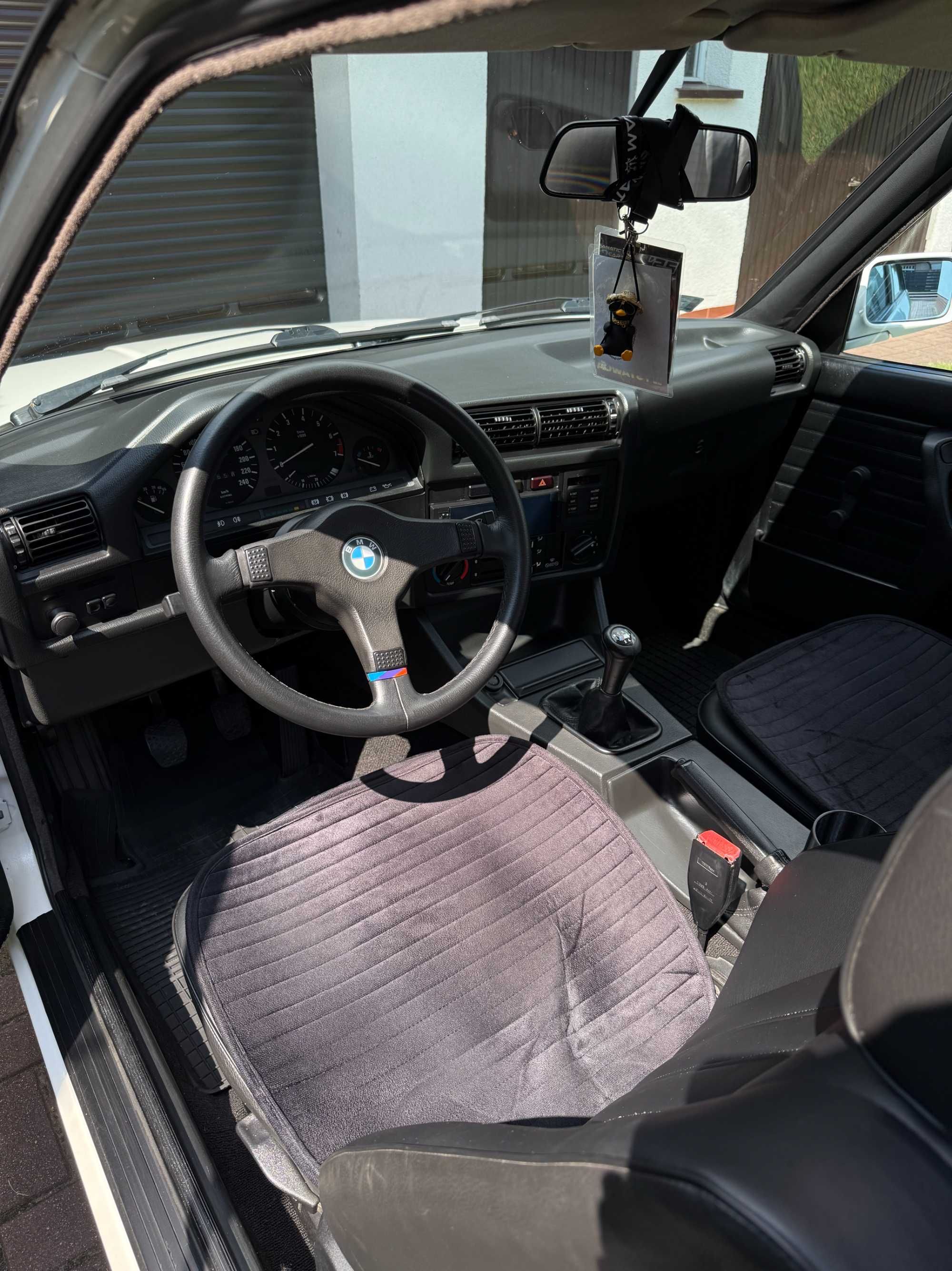 Bmw e30 316i 100km vin