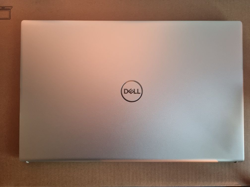 Laptop Dell Inspiron 5515