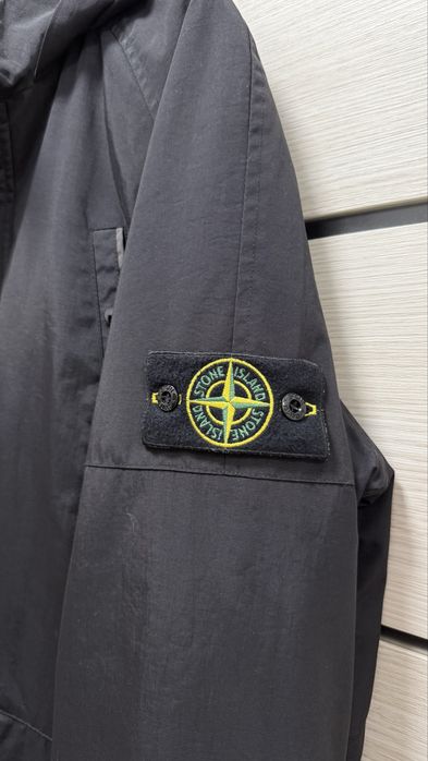 Продам оригінальну куртку Stone Island