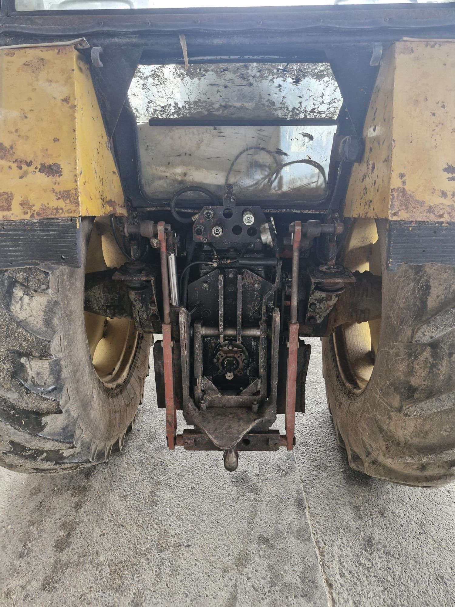 Ursus 1222, nie 1212, 1201, 1224, 1214, 1204 zetor 12011, 12111.