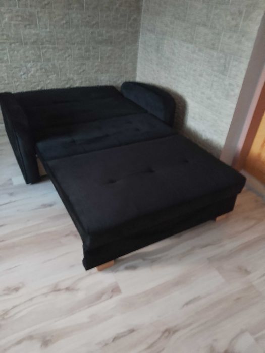 Sofa dwuosobowa czarna