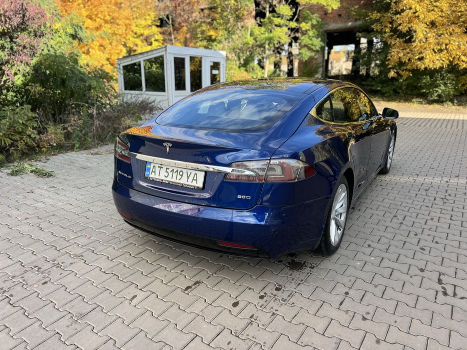 Продам Tesla Model S 90 D