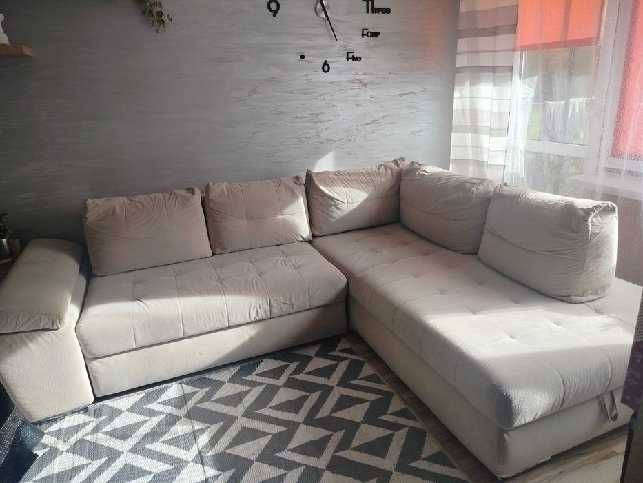Sprzedam kanapę narożną 260/220