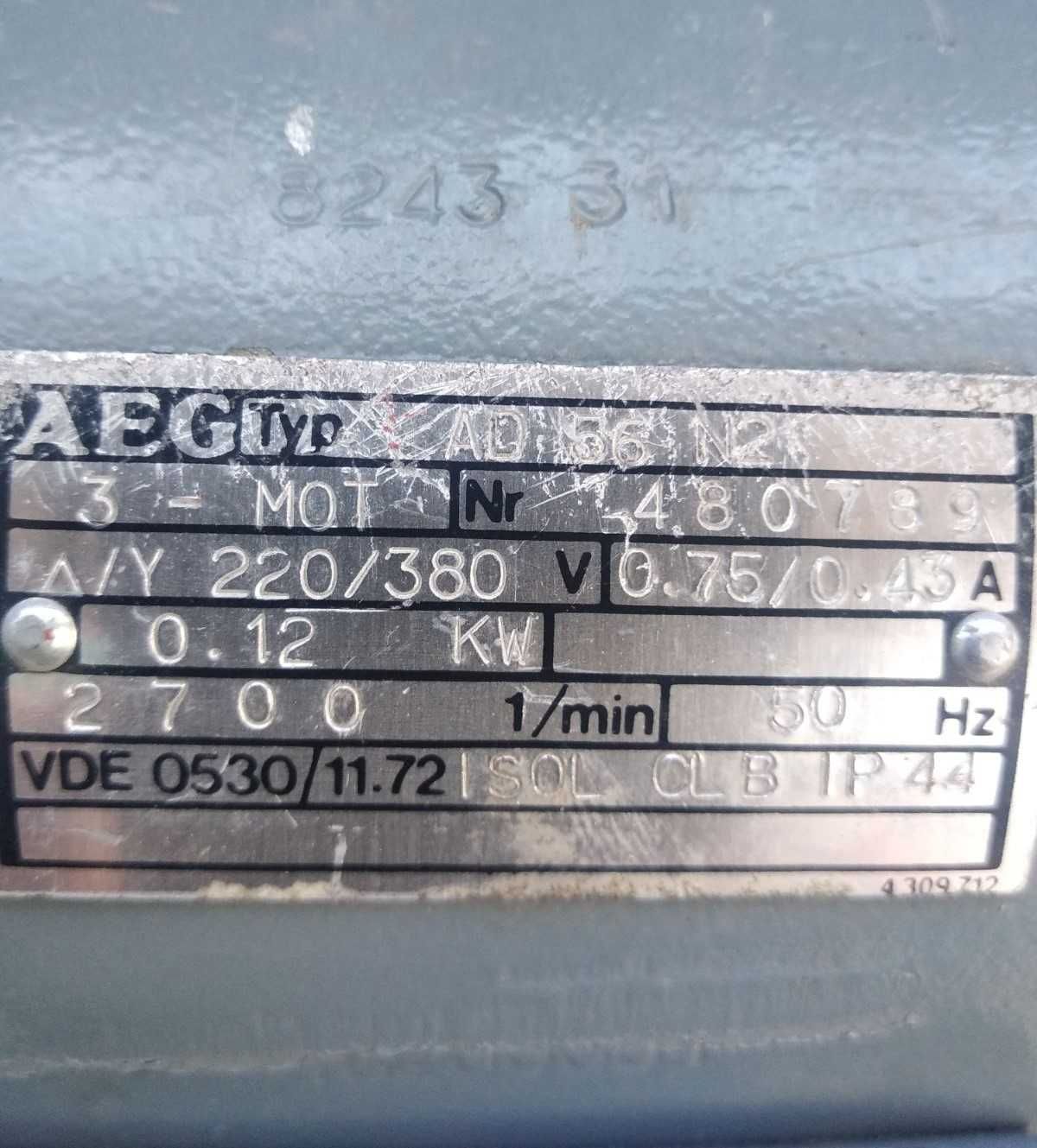 Электродвигатель AEG (220-380в) 0.12 KW, 2700 оборотов.