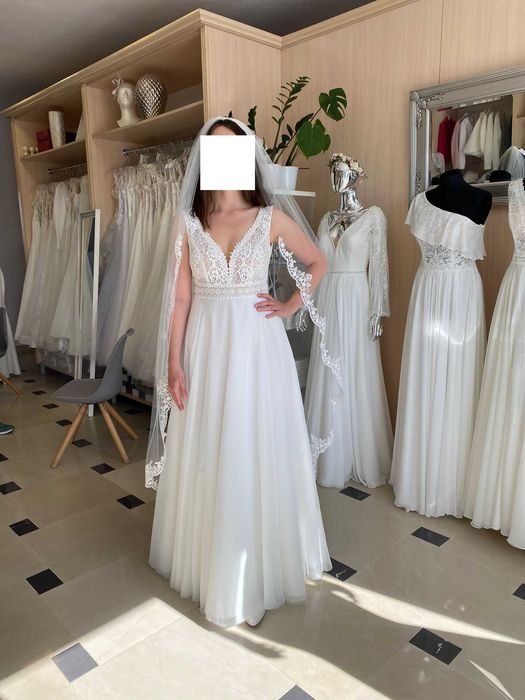 Suknia ślubna r. 38