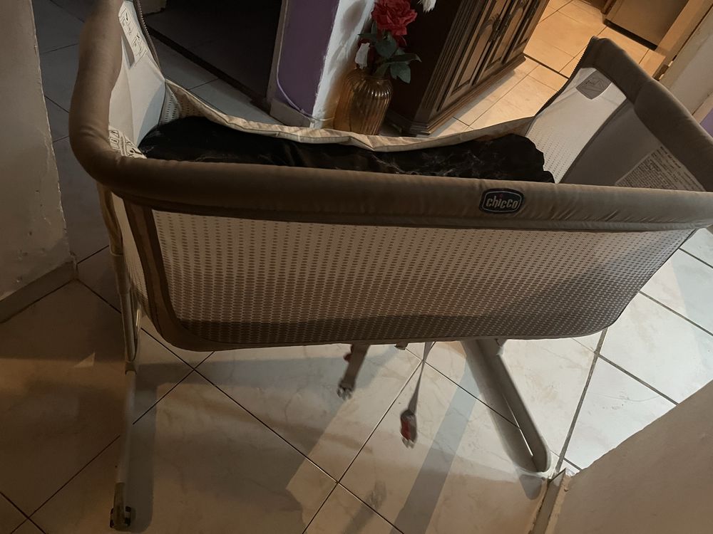 Berço de bebe pra por no lado da cama em otimo estado