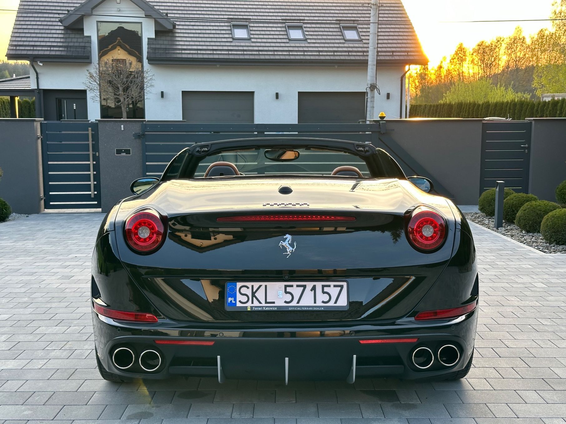 Ferrari California T