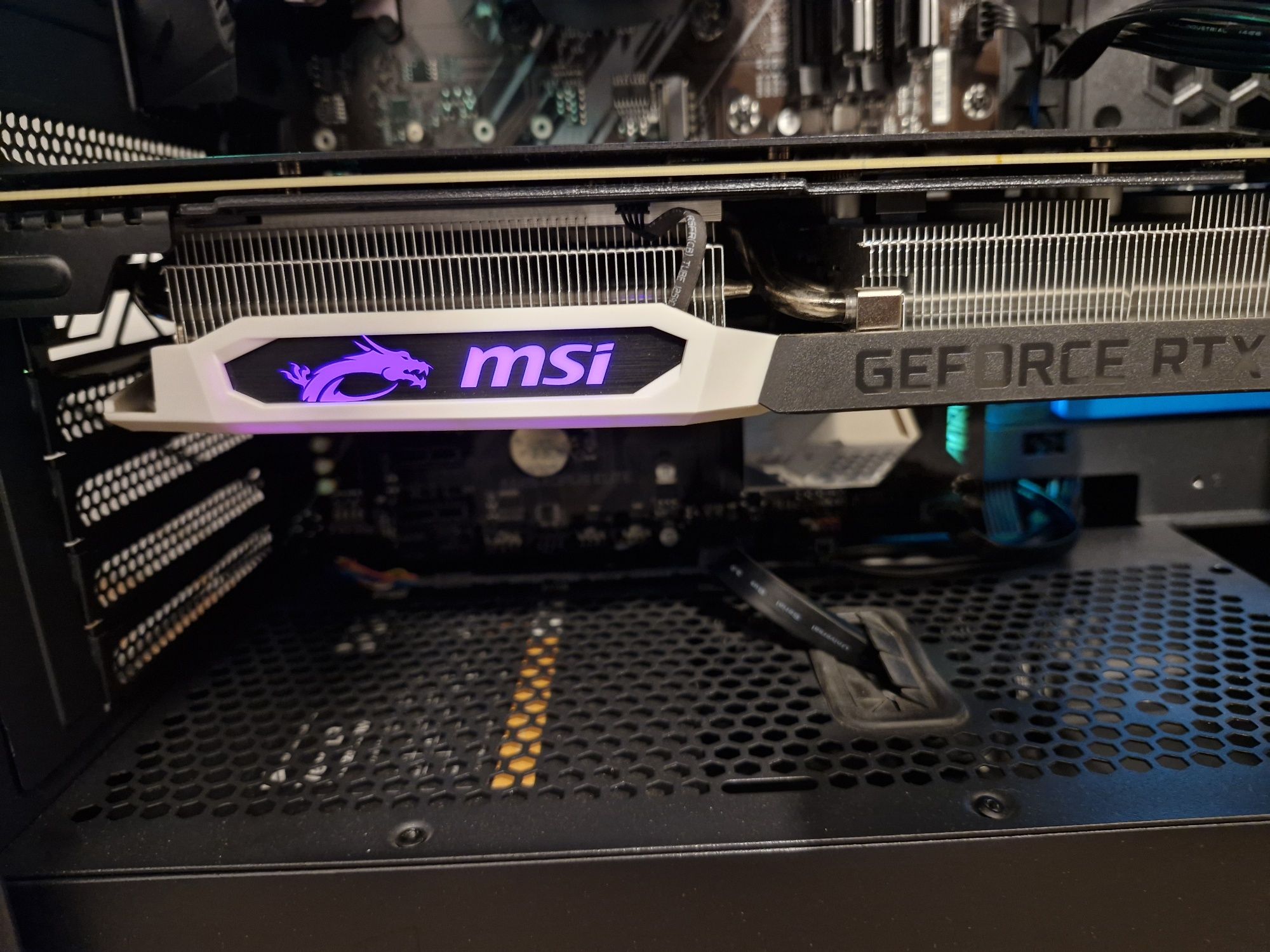 Świetny komputer do gier * Ryzen5 * RTX 2070 * 16GB *oryg. Win10