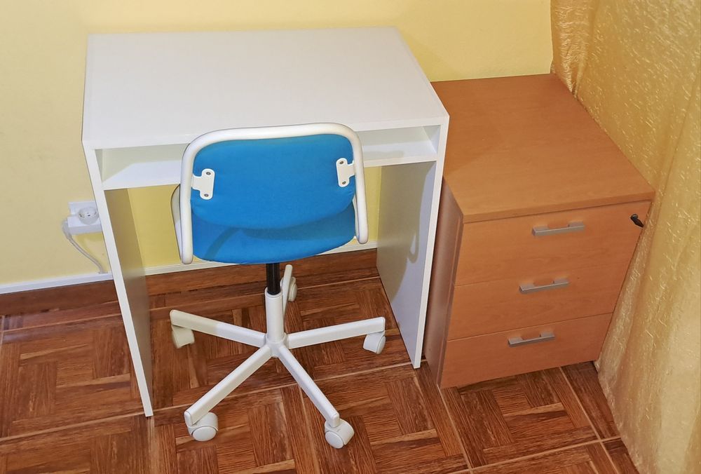 Conjunto Secretaria + Cadeira + Movel de Gavetas