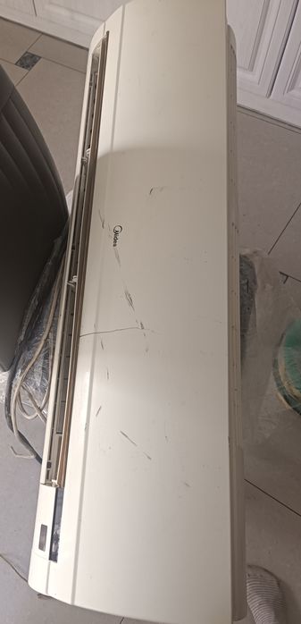 Кондиціонер Midea