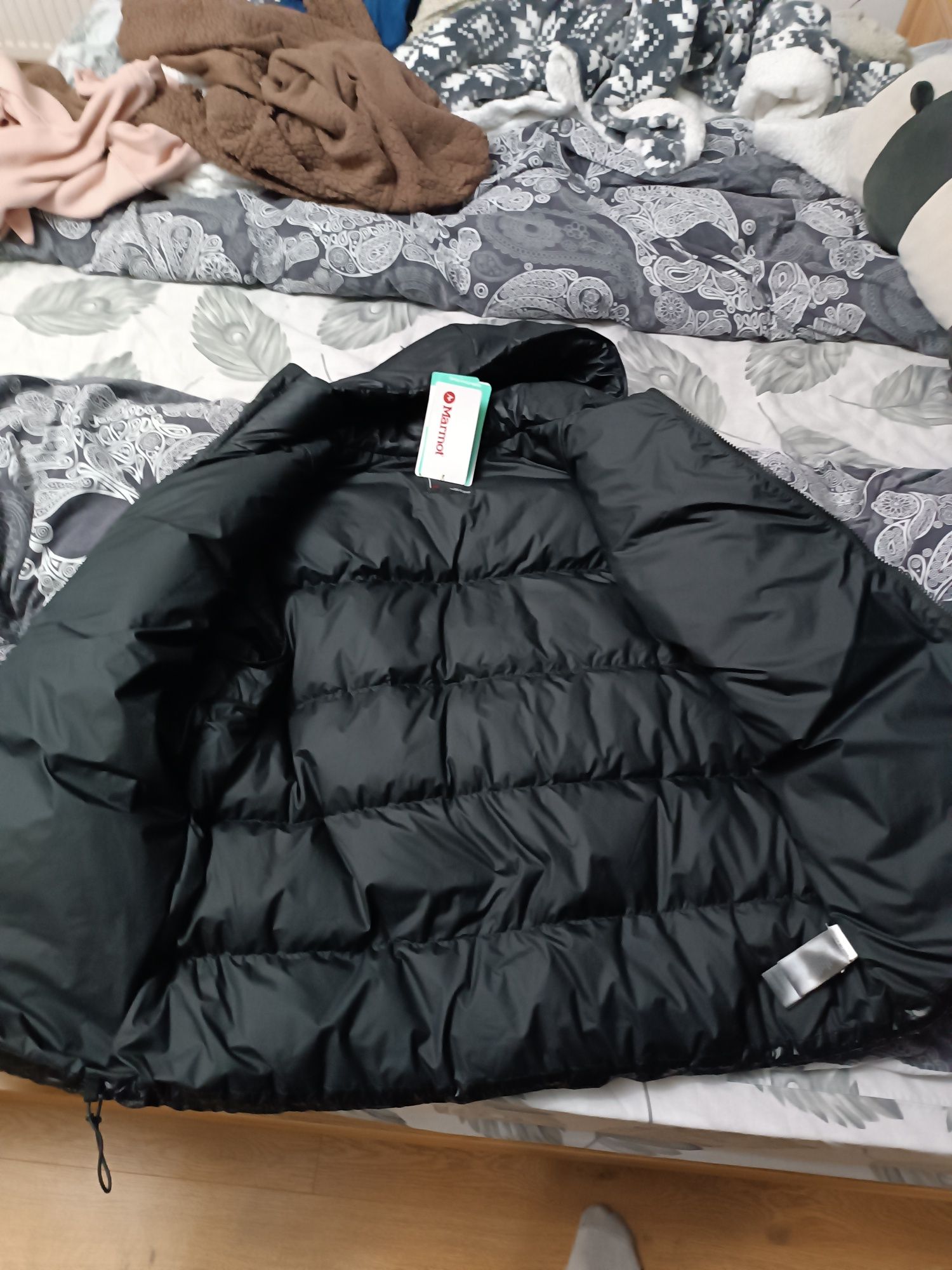 Пуховик Marmot Guides Down Hoody (розмір L, колір – чорний) 700FP