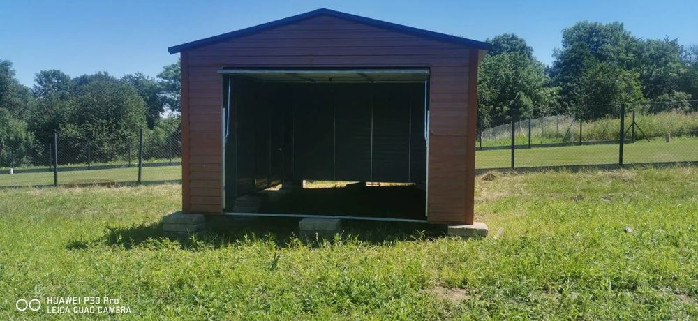 Garaż blaszany jednostanowiskowy 4x6 Dwuspad - Brama uchylna, Jasny br