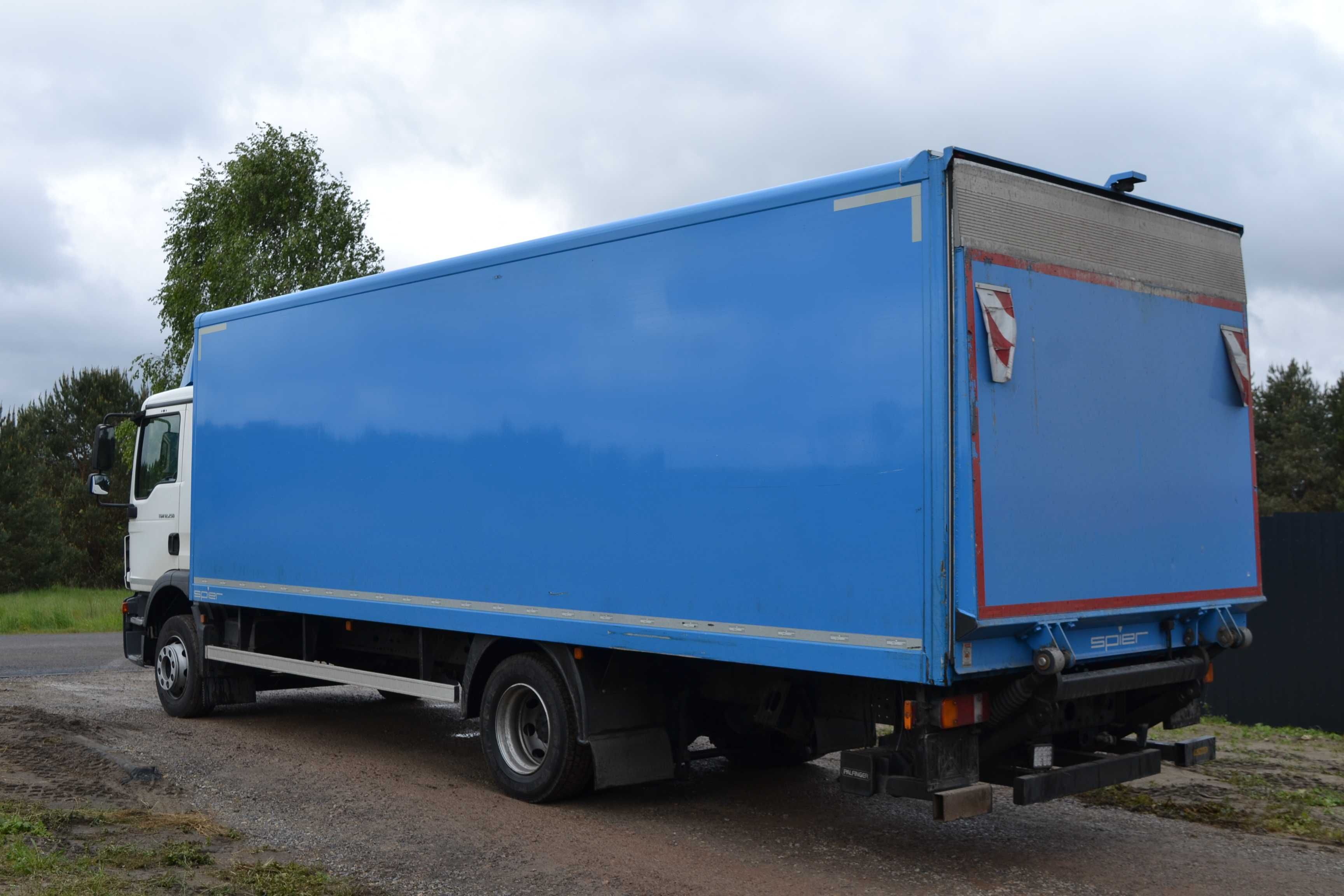 Kontener 18 palet Winda 1500 kg Izoterma MAN TGL TGM Atego Midlum LF