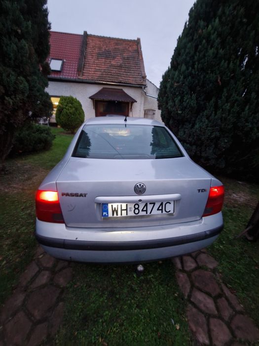 VW PASSAT B5 1999r 1.9 TDI 110 KM ekonomiczna limuzyna tanio sprzedam
