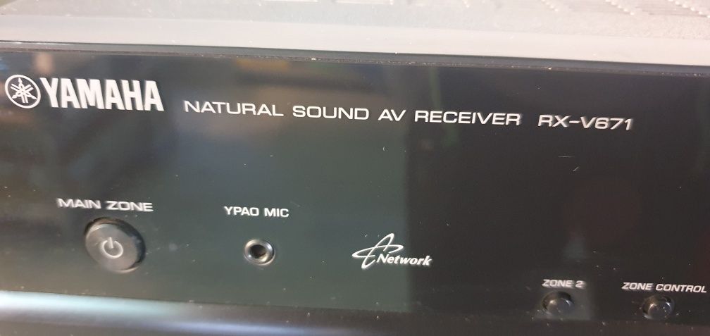 Yamaha RX-V671 wzmacniacz