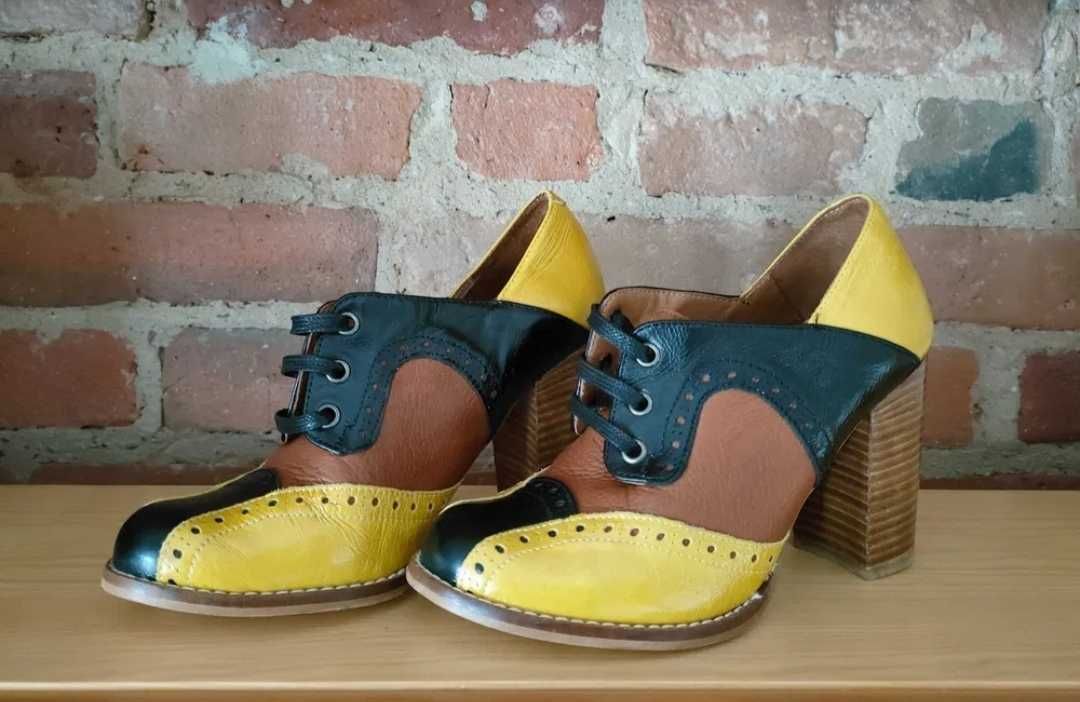Buty skórzane na obcasie