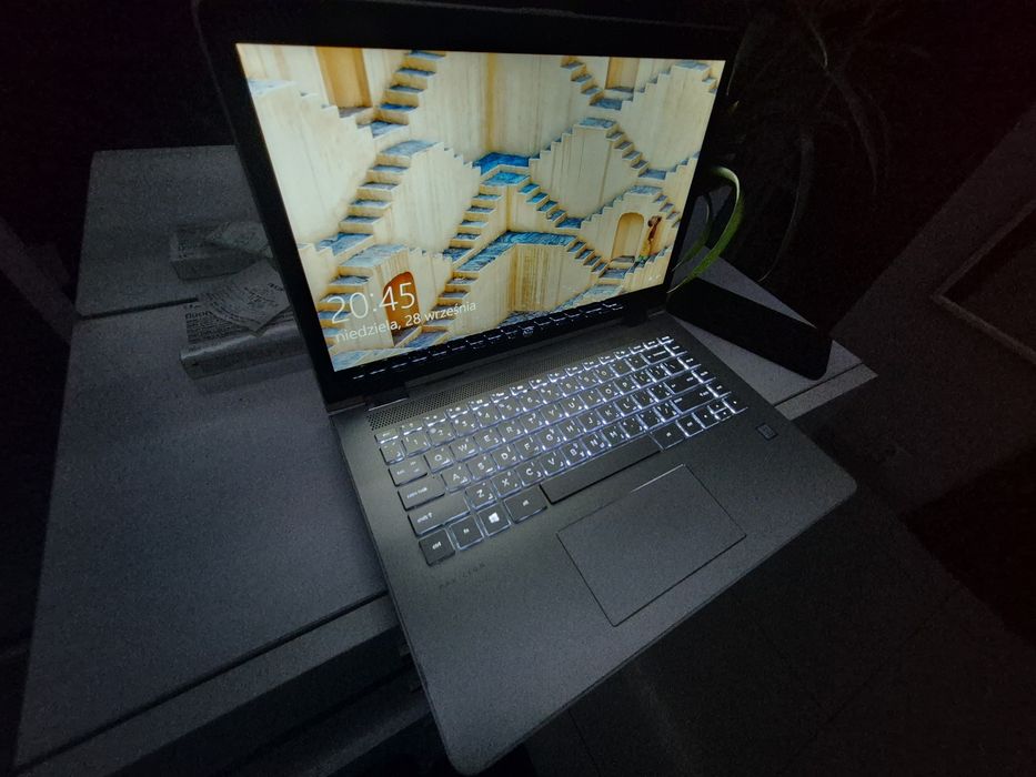 Laptop intel i5 2w1 HP Pavilion x360 convertible