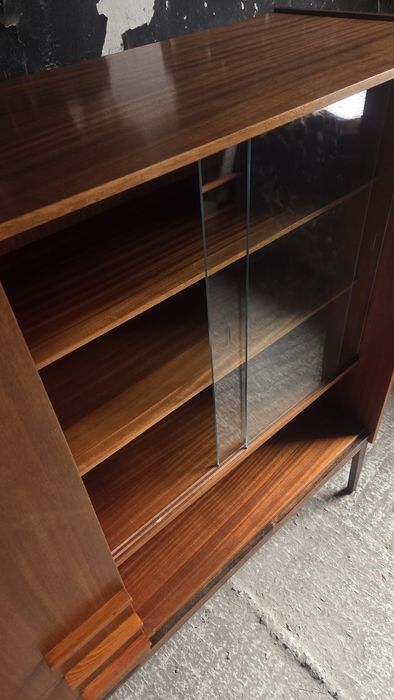 Biblioteczka witryna Mezulanik vintage design Czechosłowacja