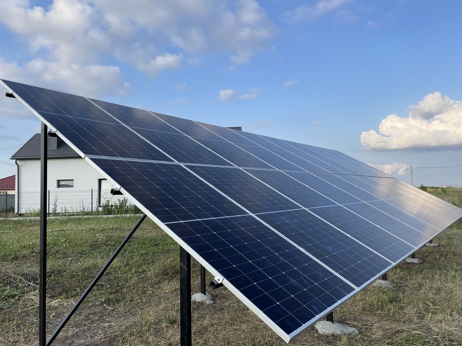 Монтаж панелей Сонячні панелі інвертор Солнечные панели