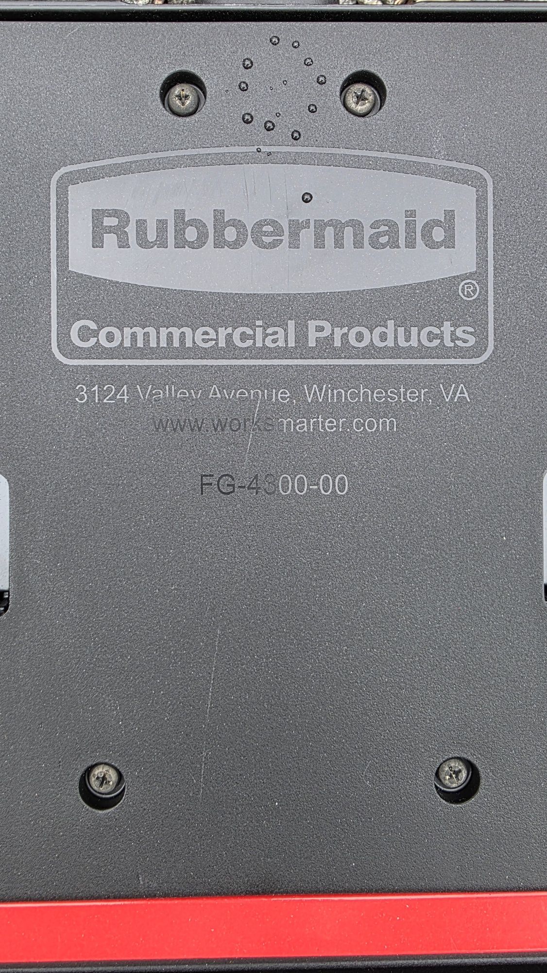 Професійний універсальний візок для вантажів Rubbermaid