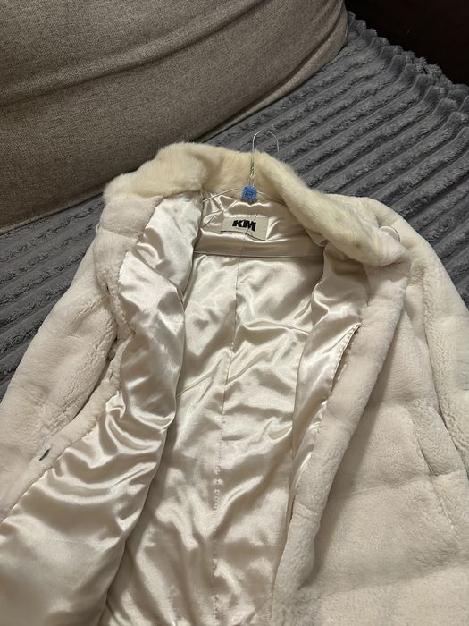 Біла Норкова Шуба