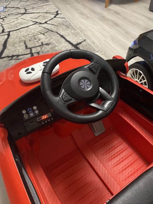 Sprzedam 2 autka elektryczne