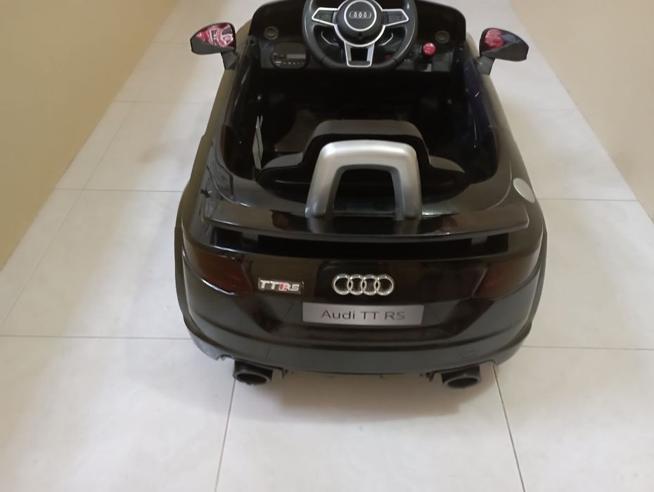 Carro criança bateria