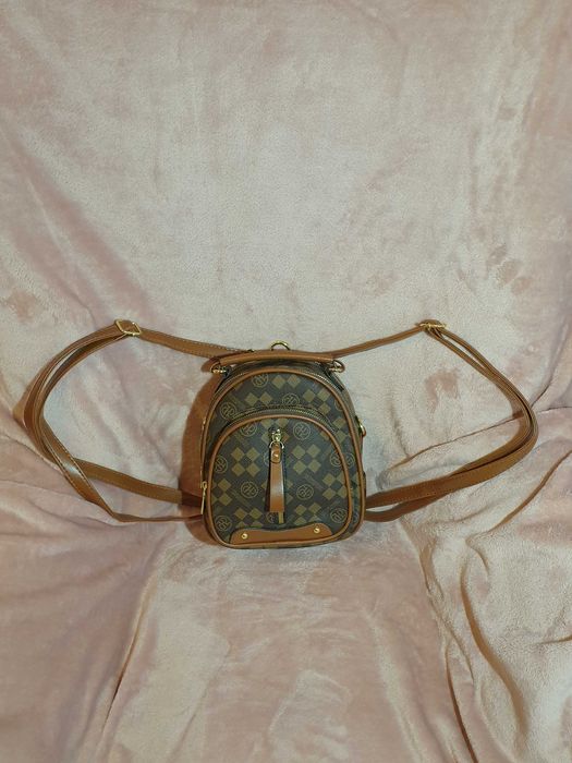 Nowy plecak skórzany