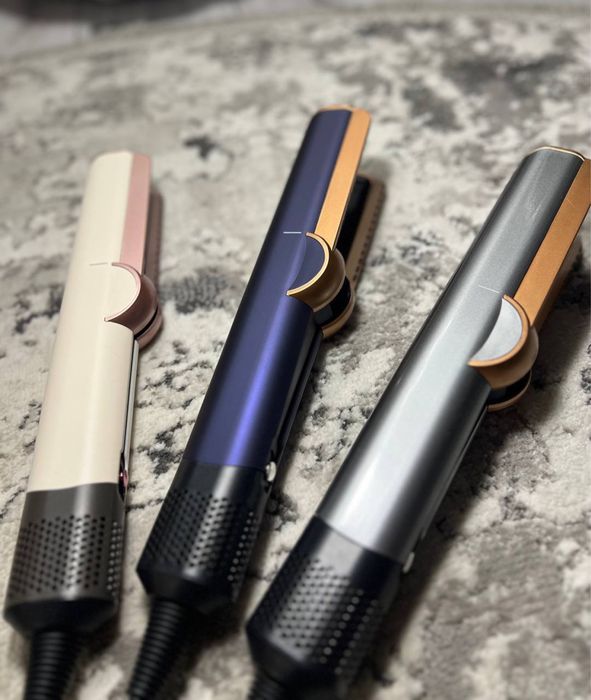 Airstrait HT01 — бюджетна версія Dyson Airstrait