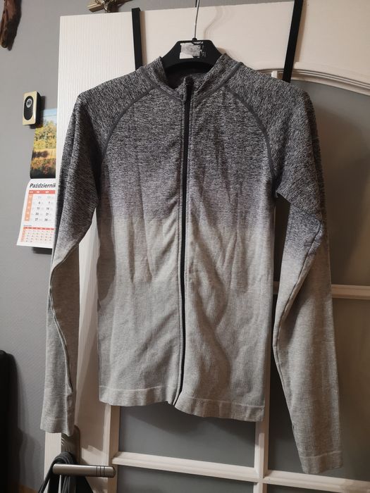 Cienka bluza na fitness