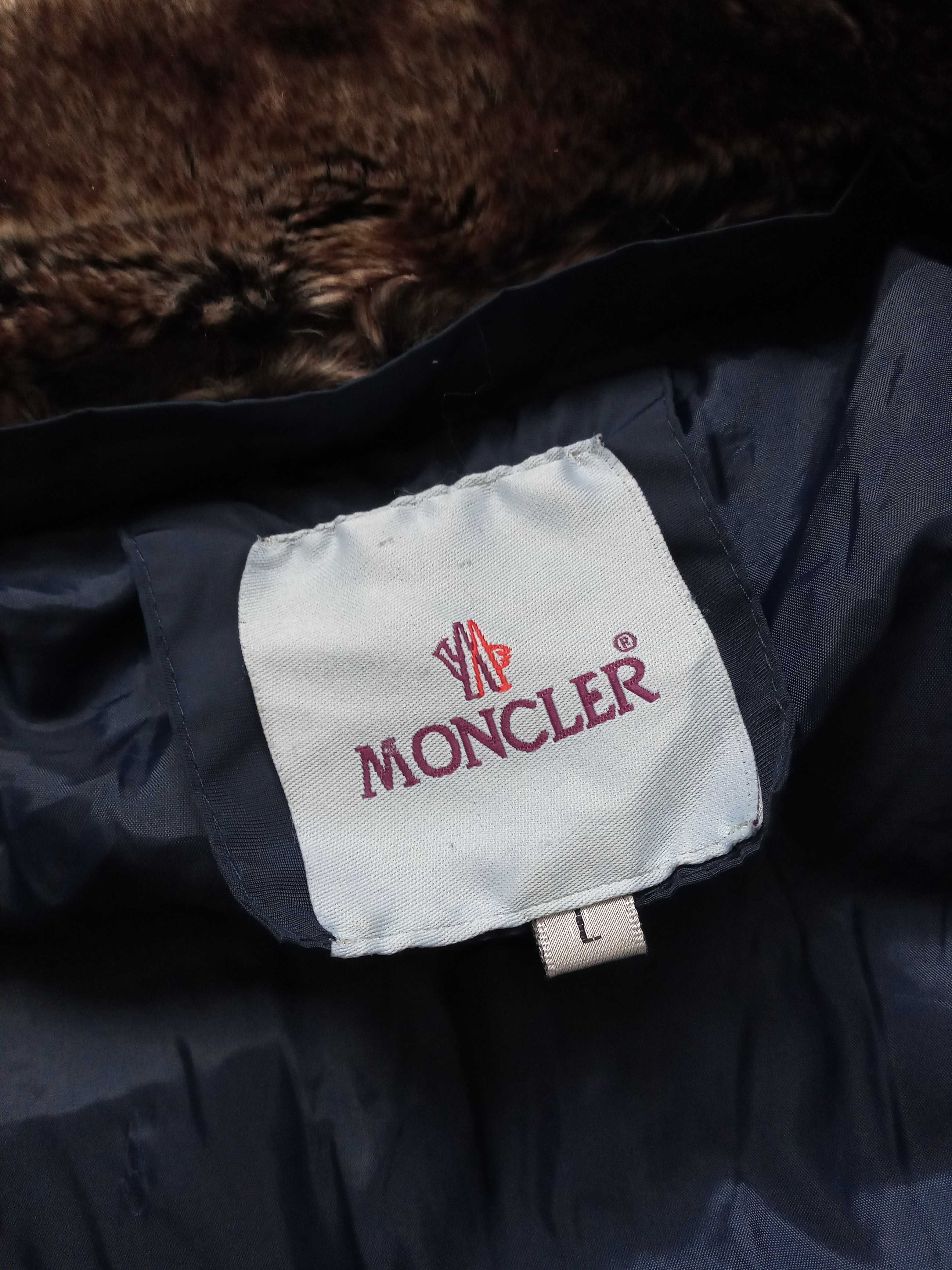 пуховик moncler M-L размер