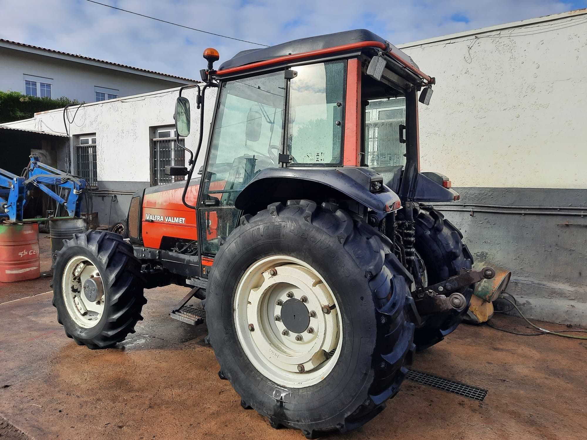 Valtra Valmet 700