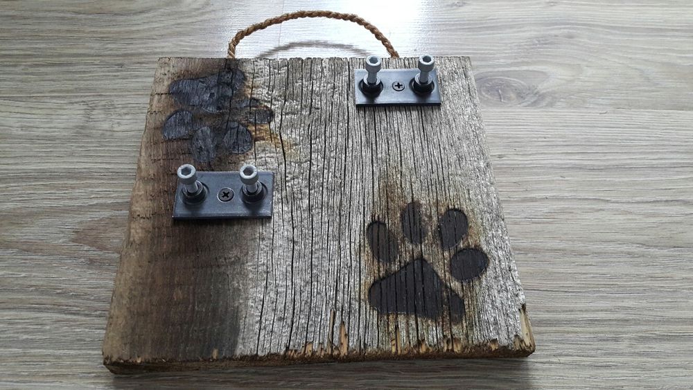 Wieszak na klucze z drewna. KEY HANGER , prezent, upominek.
