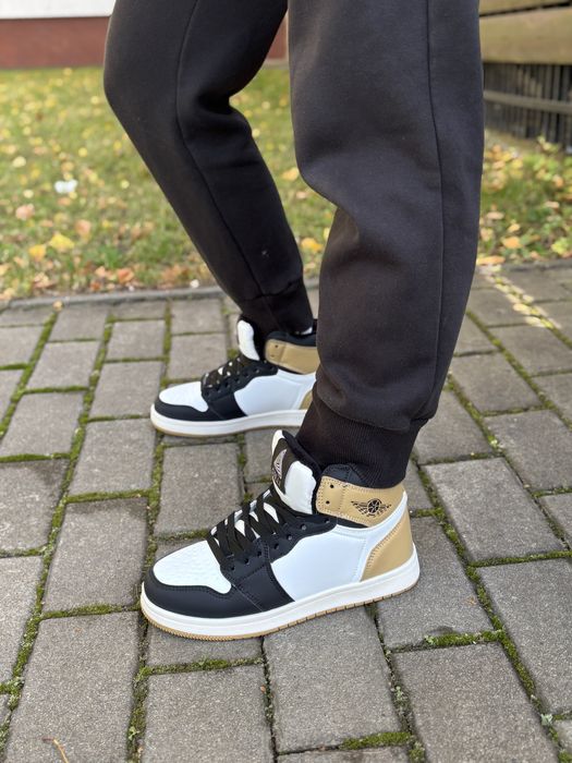 Зимові кросівки маломір нові 37 38