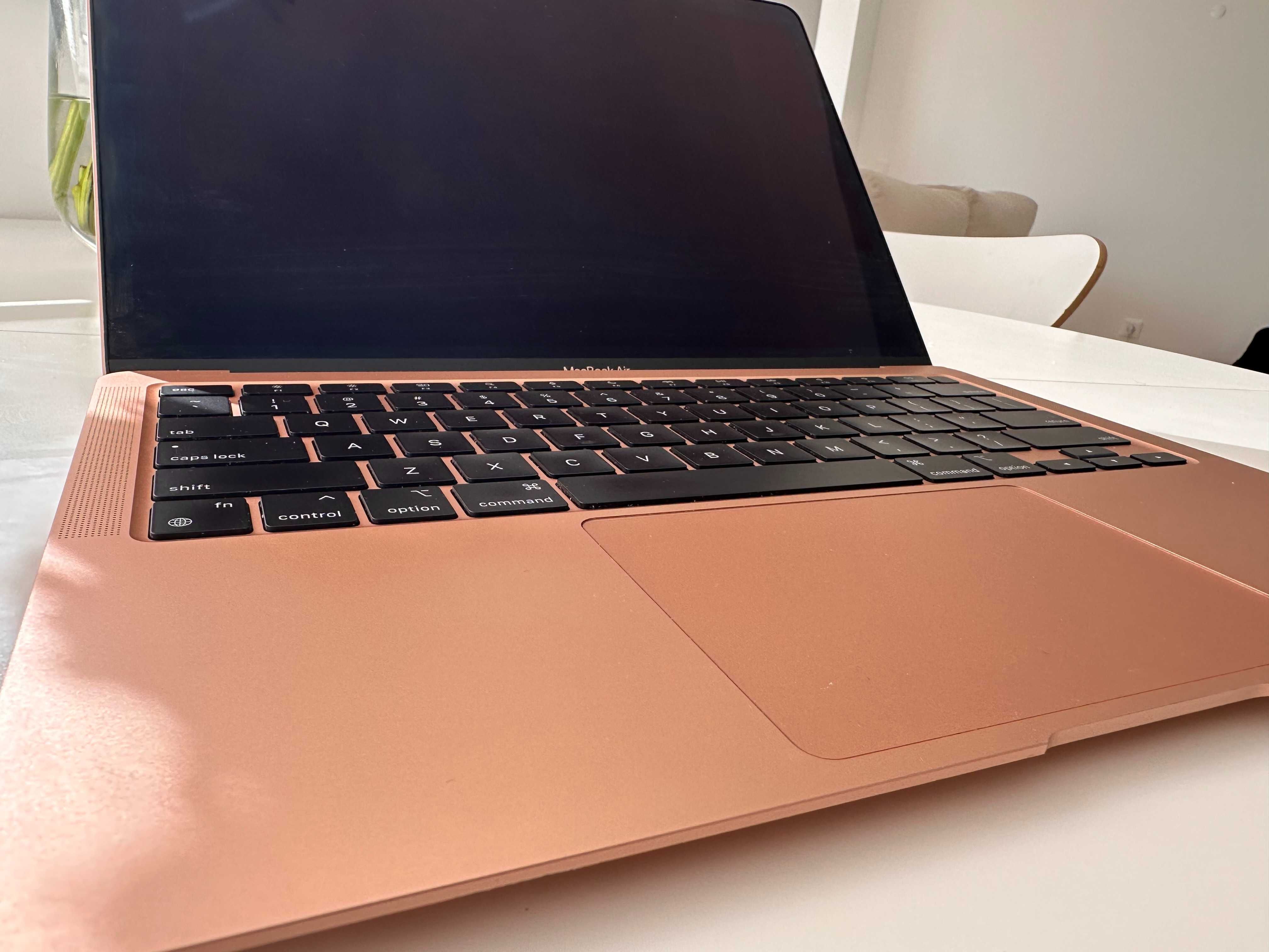 Apple MacBook Air 2020 M1 Rose Gold 8 GB RAM\256 SSD