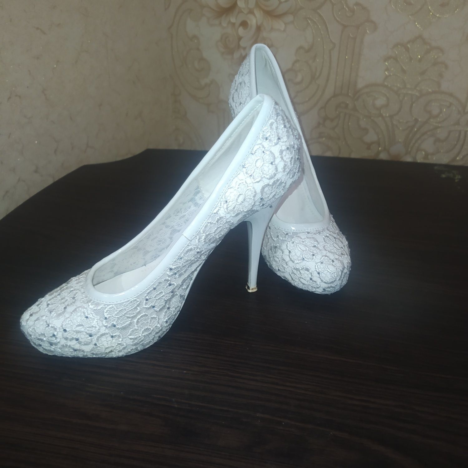 Весільні туфлі 38 розмір