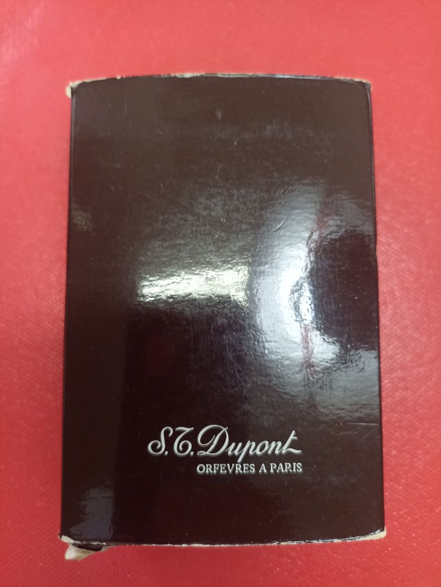 Isqueiro Dupont banhado a ouro