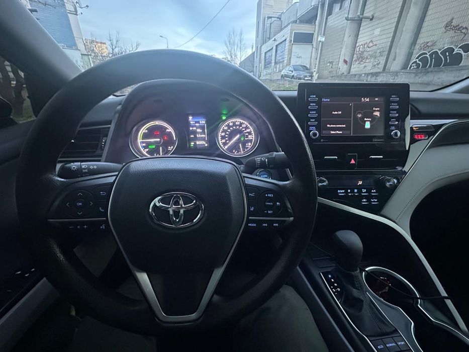Автомобіль Toyota Camry 70, 2022 рік, гібрид, Тойота Камрі 70, 64000