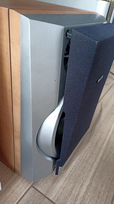 Stara retro vintage wieża Philips FW-R8/22 z głośnikami i nagrywarką