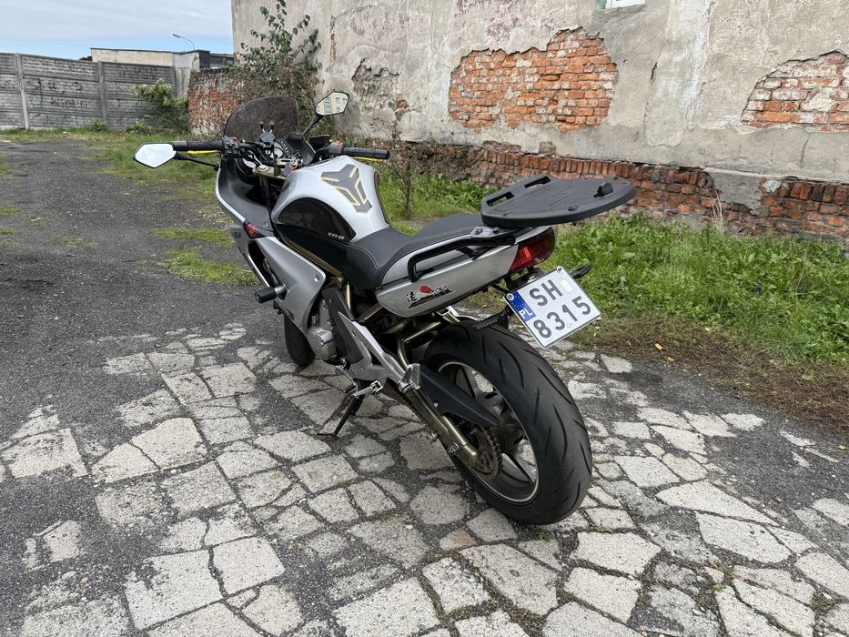 Kawasaki er6f 650 wtrysk. nowe opony s21, dodatki