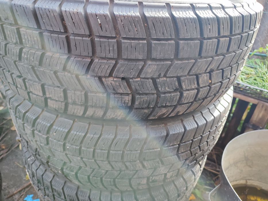 Шини Мішелін Альпін 4×4; 215/70/16, з Німеччини, пристойний комплект!!