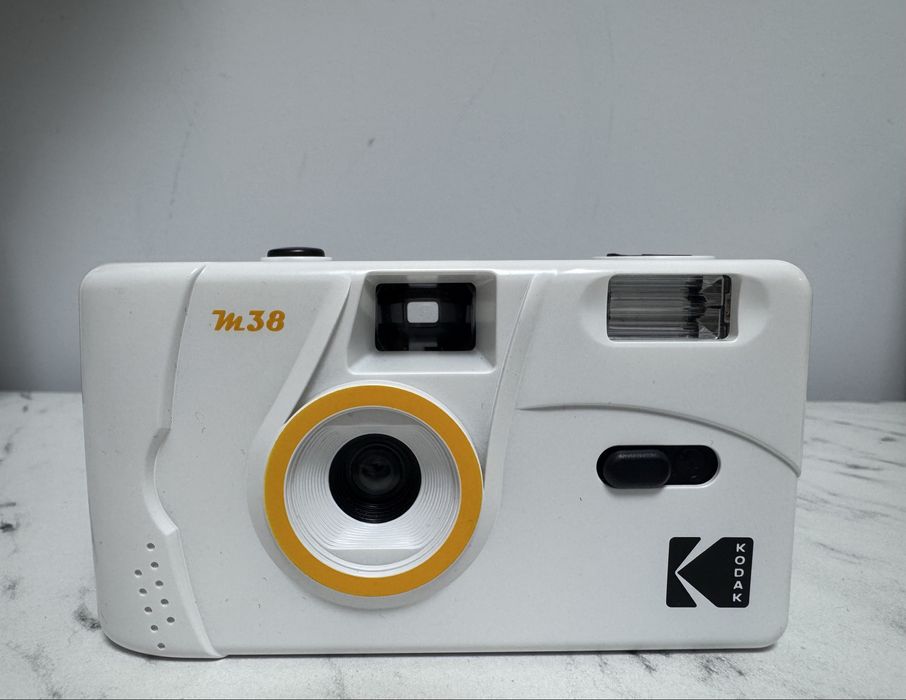 Плівковий фотоапарат kodak m38