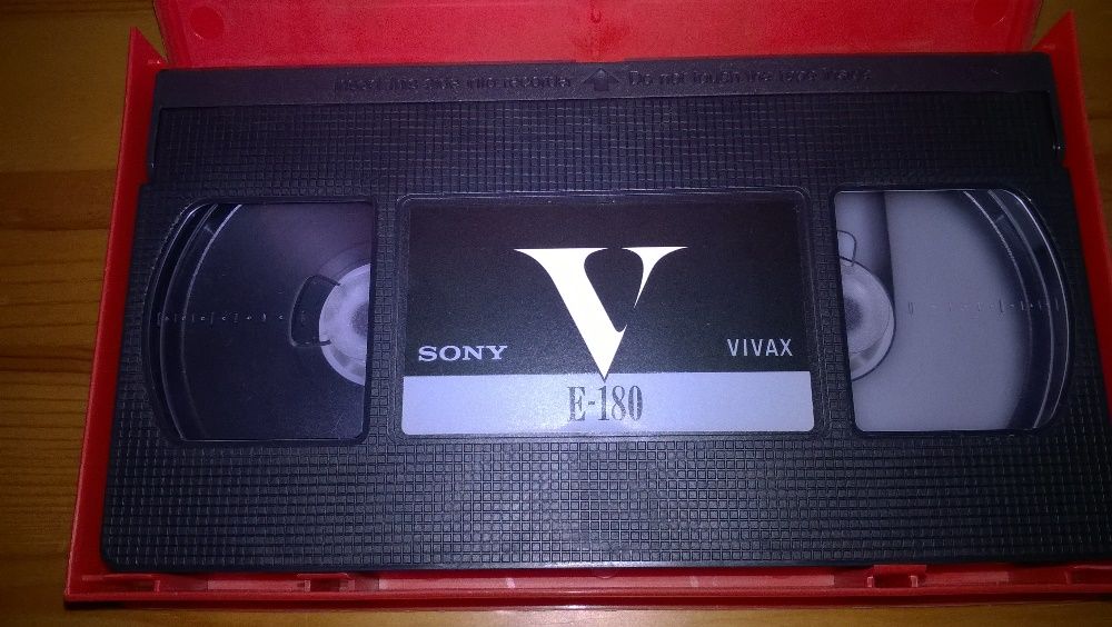 Duas Cassetes VHS TDK e Sony