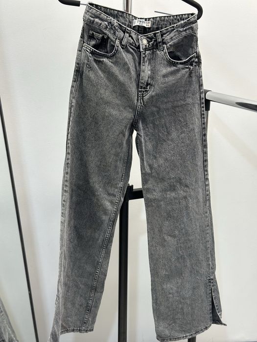 Широкі сірі джинси 34р