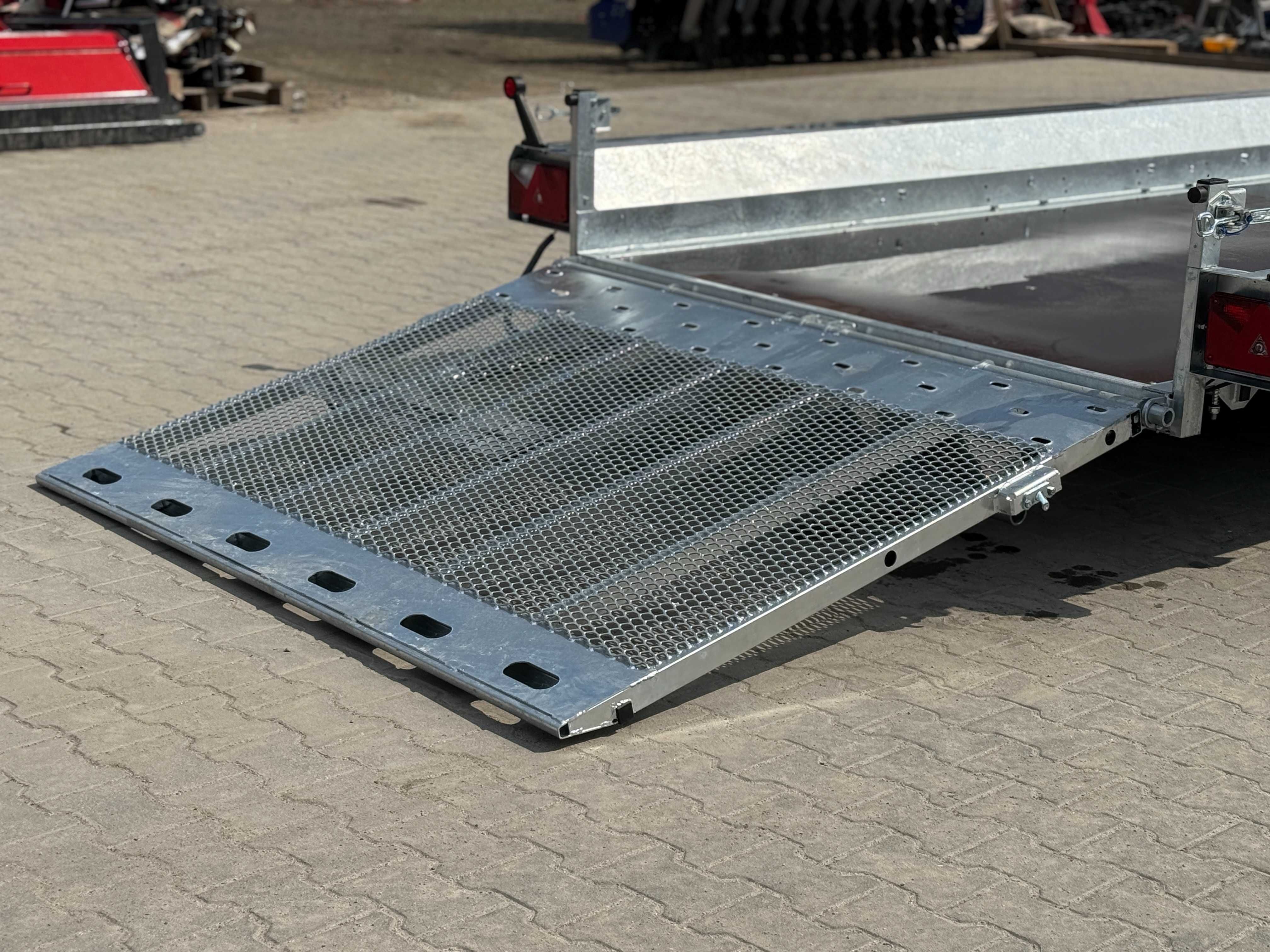 Przyczepa do przewozu minikoparki i maszyn TEMARED BUILDER 3 4018/2