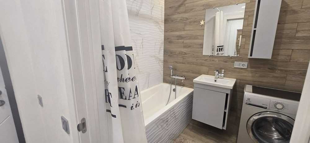 СРОЧНО!!! ЖК Левада-1! Елизаветинская! Метро Гагарина! Продам 2к 47 м2