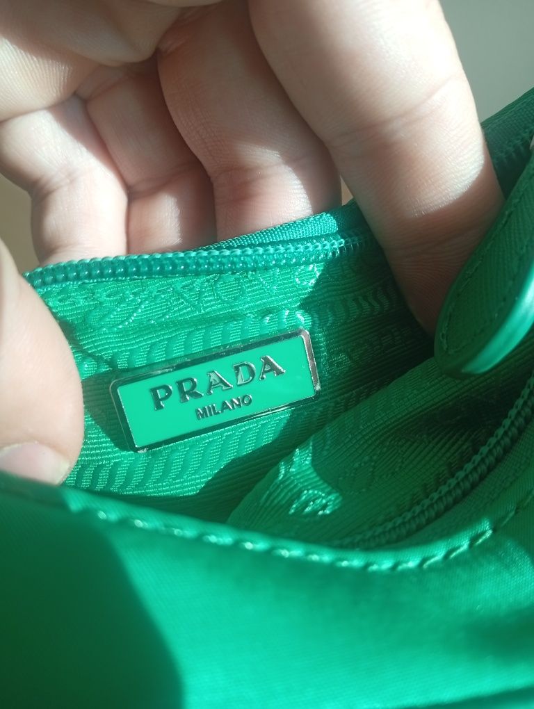 Prada nowe oryginalne mini torebka