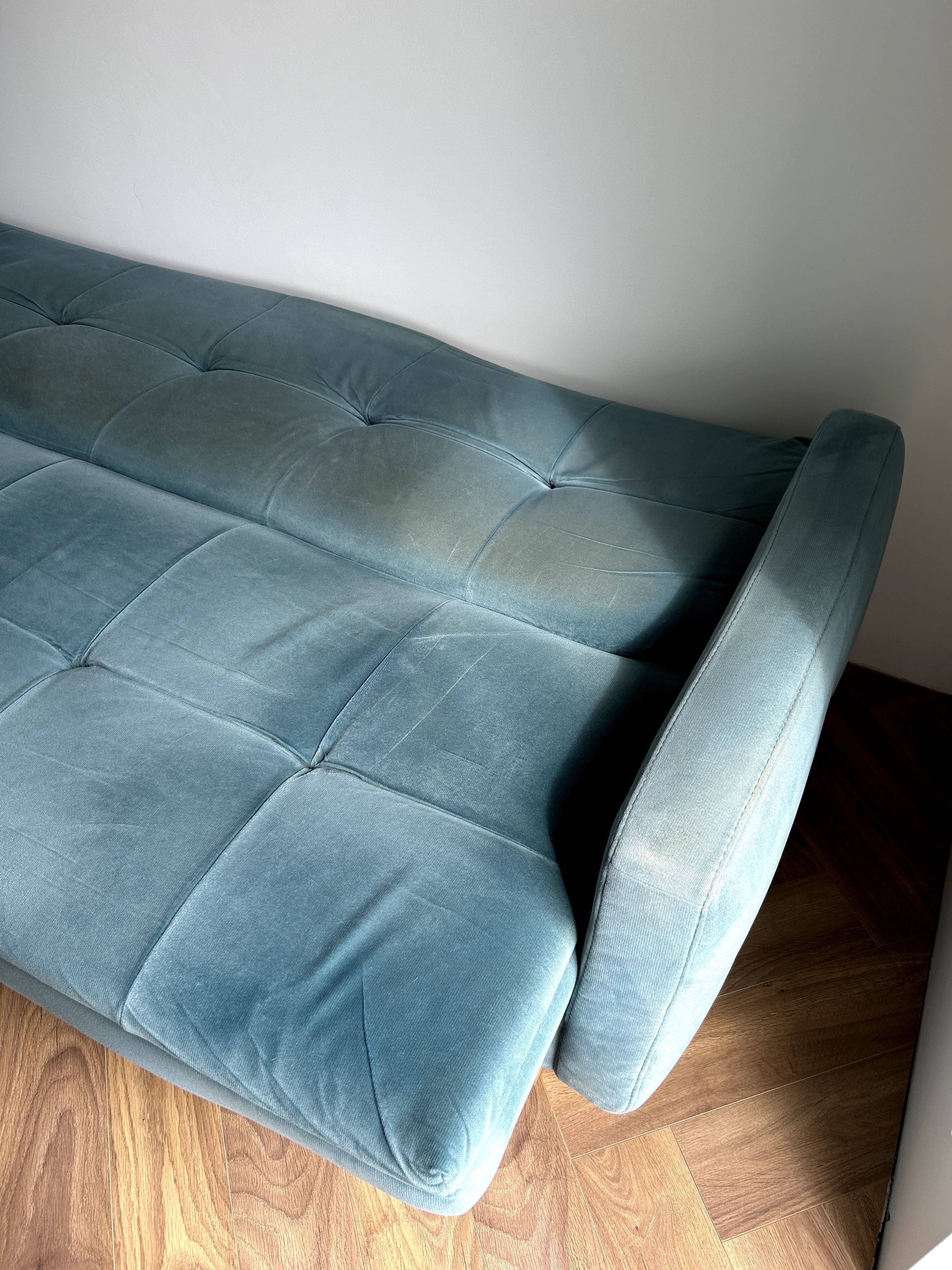 Sofa Kanapa rozkładana z funkcją spania i pojemnikiem na pościel