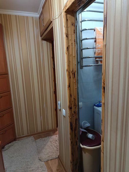 До квартири додається сарай з погребом у дворі.
І підвал під домом.